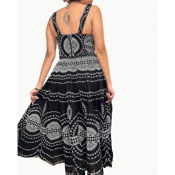 NEW CHARO RUIZ goldie sleeveless top in black nelum - Picture 2 of 3